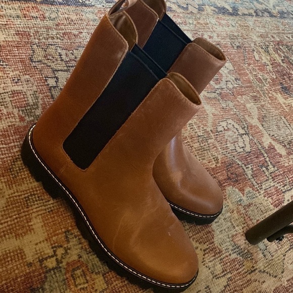 J. Crew Gwen Lug Sole Chelsea Boot Size 9.5 Brown Leather  J Crew Gwen lug-sole high-shaft Chelsea boots in leather BA187